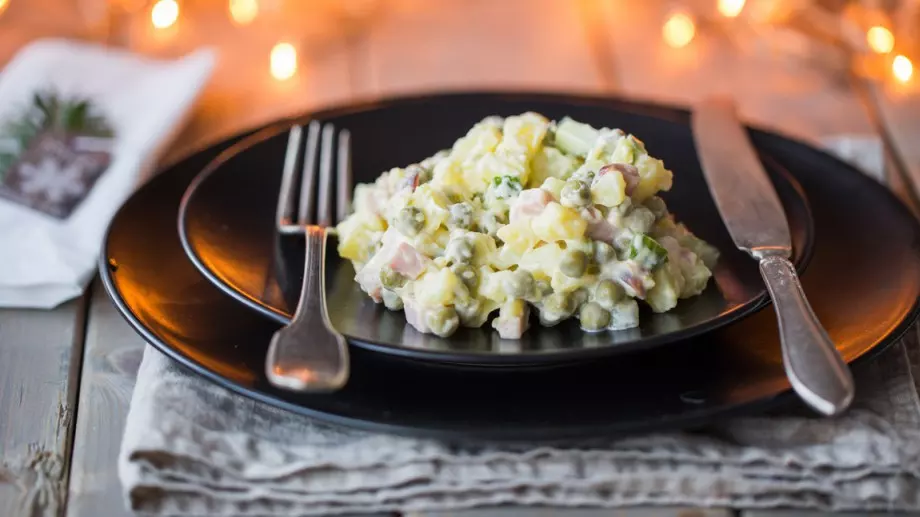 Най-вкусната коледна салата, от която ще си оближете пръстите 