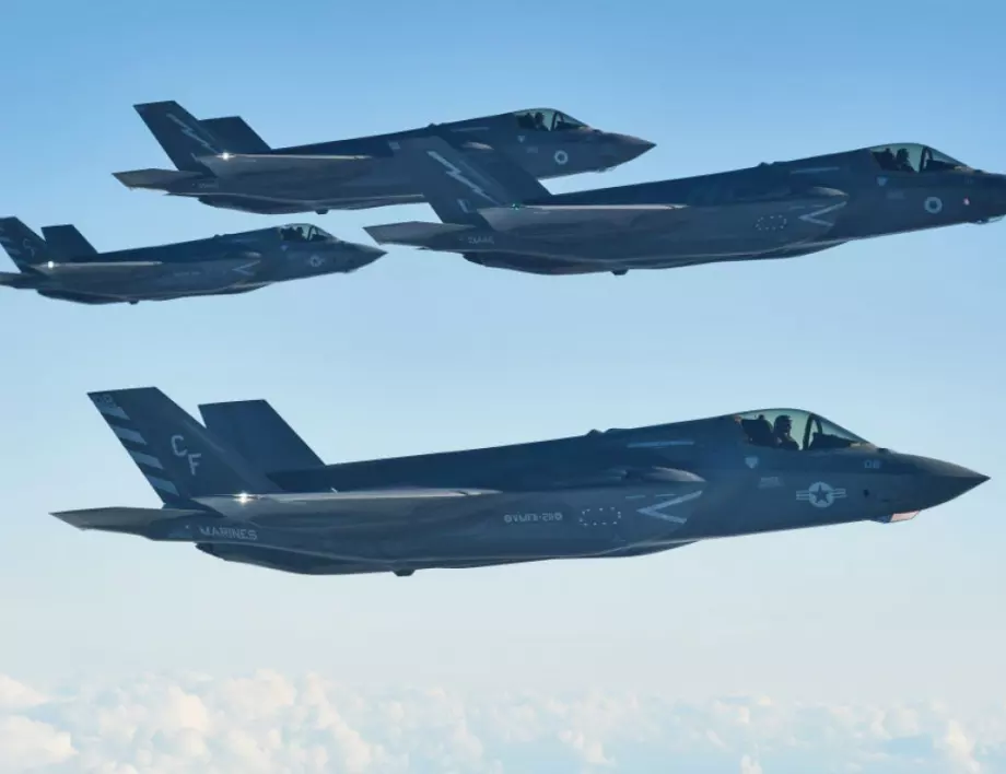 Шеф на Пентагона нарекъл изтребителя F-35 „парче лайно”