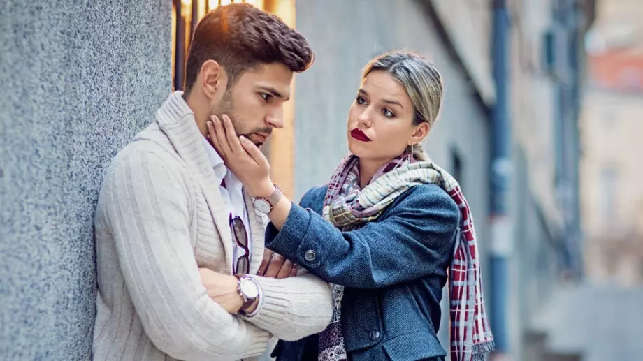 Защо не успяваме да изградим силна връзка според зодията си?