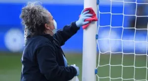 Футбол по телевизията днес (10.02)