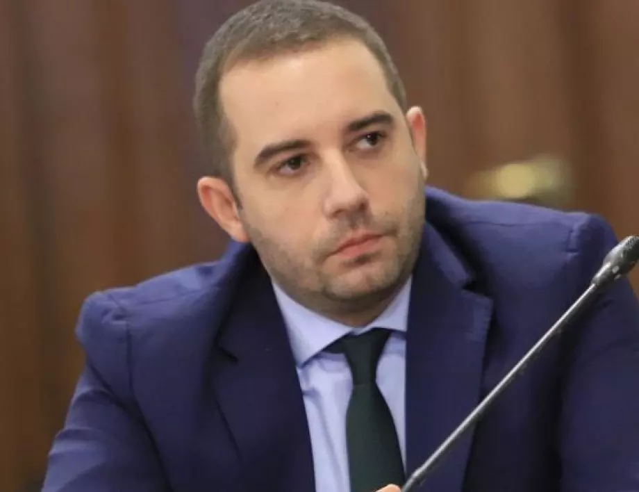 Богдан Кирилов: Масовото ваксиниране у нас започва през април - май