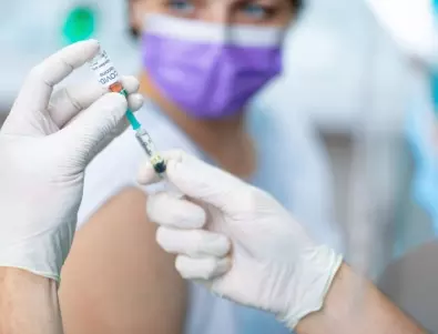 Експертни препоръки: Кой да се ваксинира срещу коронавирус, ако страда от определена болест