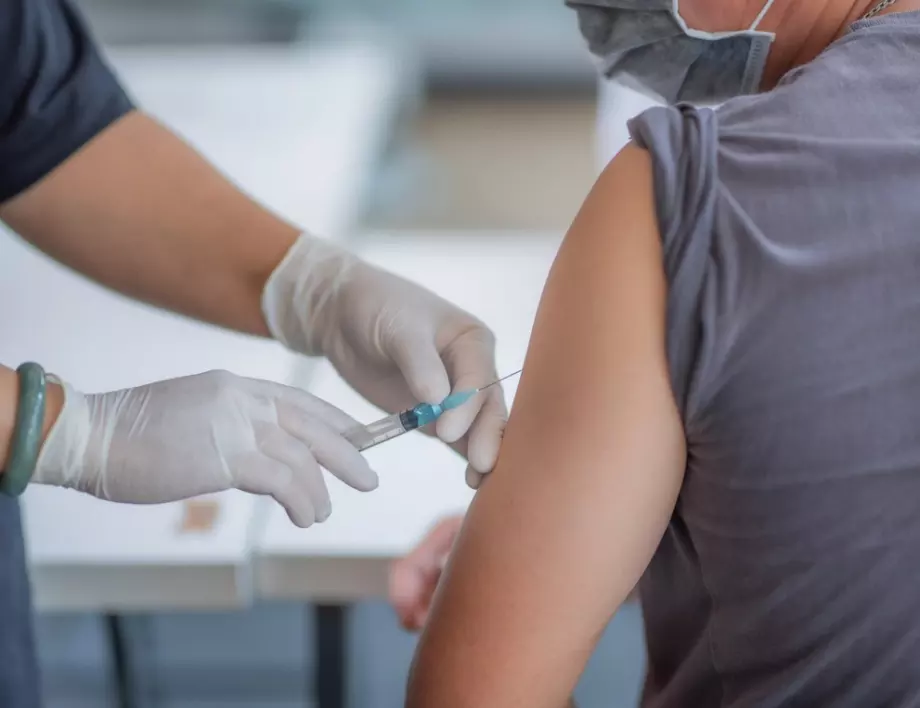 Здравните власти казаха кога ще започне масовото ваксиниране