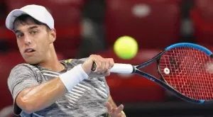 {{ otherArticle[0].article.title }}