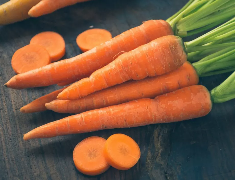 Двеста научни статии показват как морковите влияят върху риска от рак