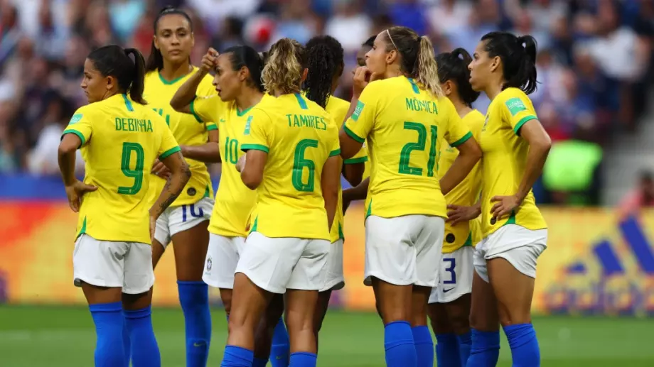 Юноши на Гремио разбиха в контрола женския национален отбор на Бразилия