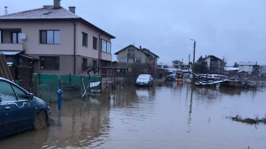 Еврокомисията призова Гърция и България да актуализират картите на риска от наводнения