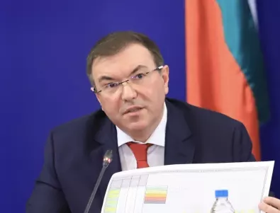 Две асоциации на заведения искат оставката на министър Ангелов 