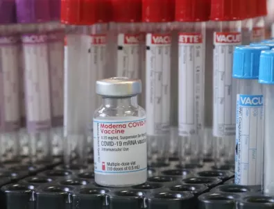 Moderna тества нова ваксина срещу COVID-19  