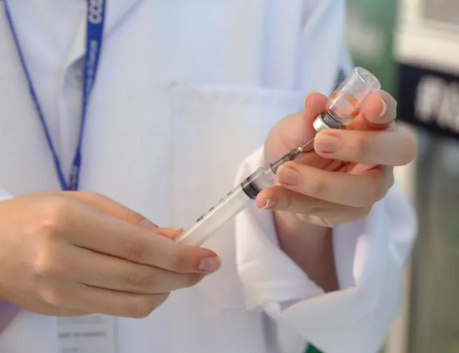 Китай планира да ваксинира 40 процента от населението до юни 