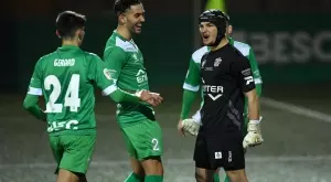 {{ otherArticle[0].article.title }}