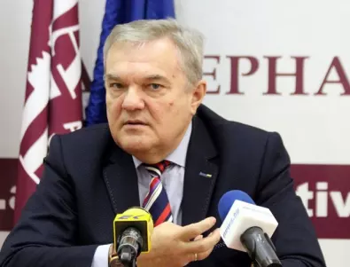 Румен Петков в Плевен: Партиите, невърнали надвнесените субсидии, не трябва да бъдат допуснати на следващите избори