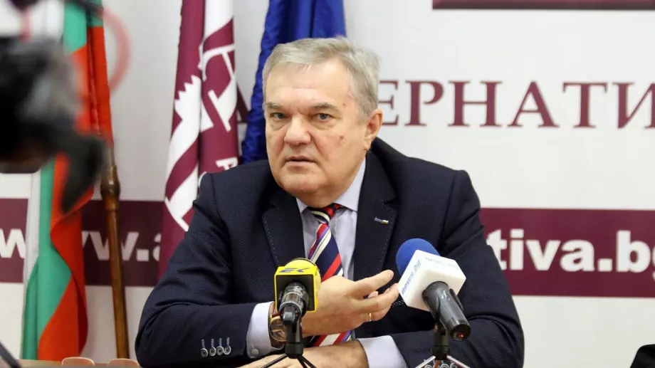 В Стара Загора Румен Петков алармира за серия смущаващи кадрови решения в Министерството на транспорта