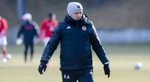 {{ otherArticle[0].article.title }}