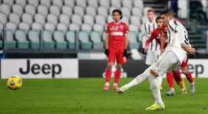 И без Роналдо Ювентус прегази СПАЛ и си уреди битка с Интер за Купата на Италия