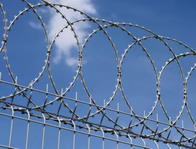 Димитър Стоянов и Иван Демерджиев ще контролират ремонта на оградата по границата