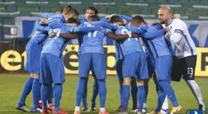 {{ otherArticle[0].article.title }}