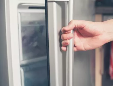 Колко често трябва да размразявате хладилника?
