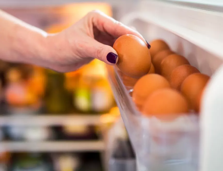 Ето защо е опасно да държим яйцата на врата на хладилника