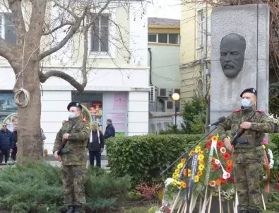 Пловдив почете 167-та годишнина от рождението на Стефан Стамболов (СНИМКИ)