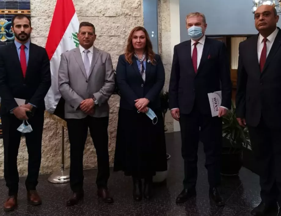 Румен Петков се срещна с новоназначения извънреден и пълномощен посланик на Република Ирак в България Н. Пр. Лина Омар по нейна покана