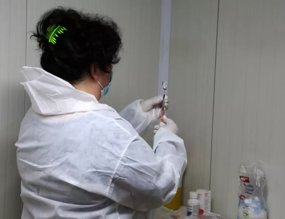 Четвърта фаза на ваксинацията срещу коронавируса официално почна в София