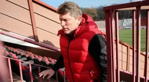 {{ otherArticle[0].article.title }}