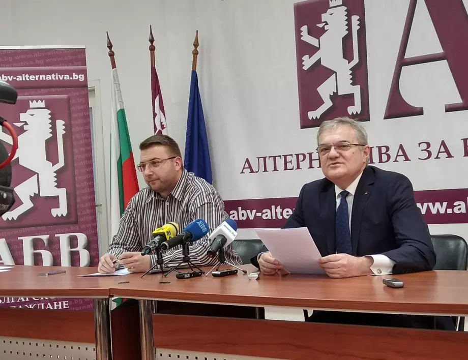 АБВ ще се явяват самостоятелно на изборите, без Румен Петков в листите