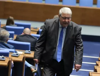 Скандал в парламента: Спас Гърневски нарече червен депутат 