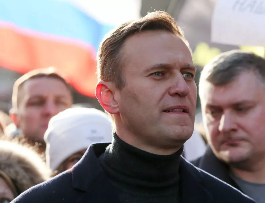 Най-малко 450 души са задържани при демонстрации в подкрепа на Навални