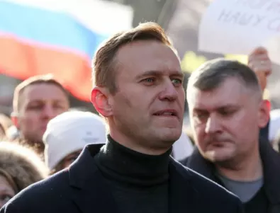 Навални страда от неизвестно заболяване, вероятно е отровен