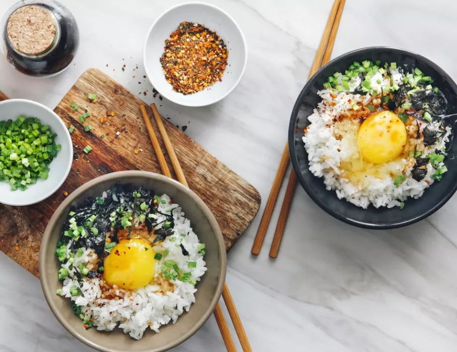 Яйца по азиатски - за когато изобщо не ви се готви