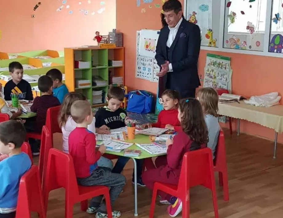 Община Стамболийски намалява наполовина таксите за дейностите по хранене на децата в задължителното предучилищно образование