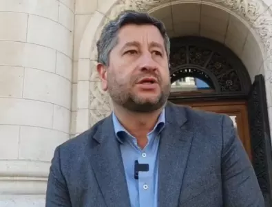 Христо Иванов: Решението на ЦИК да се броят разписките може да доведе до срив в отчитането на изборите