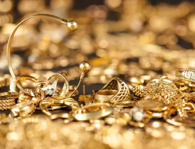 Кой не трябва да носи златни бижута: Опасната енергия на златото