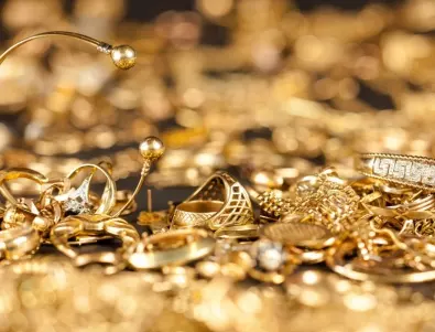 Учени разкриха какво се случва с хората, които носят бижута от злато