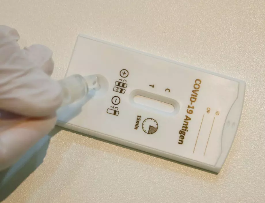 От 25 октомври гражданите, преболедували COVID-19, установен с антигенен тест, могат да изтеглят своя „зелен сертификат“