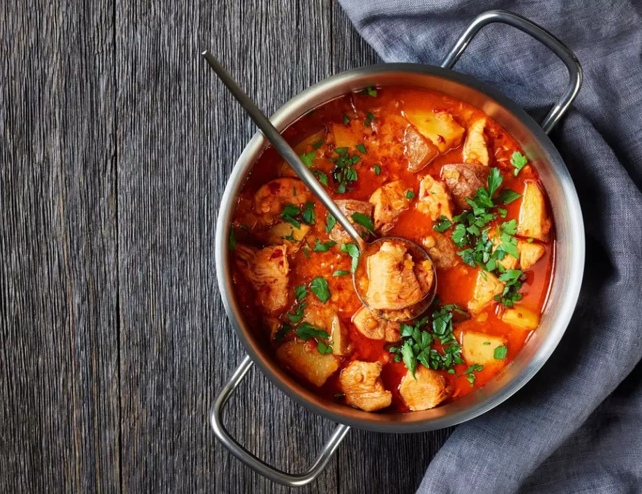 Най-лесната лятна плешка яхния на фурна