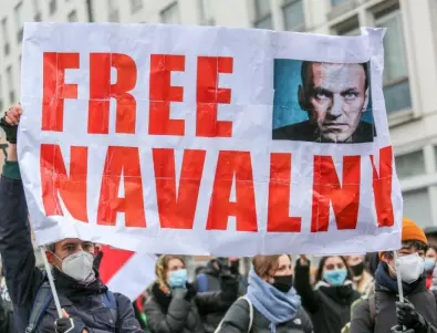 Навални прекрати гладната стачка и благодари за подкрепата