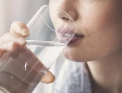 Осем причини да започнете да пиете вода на гладно