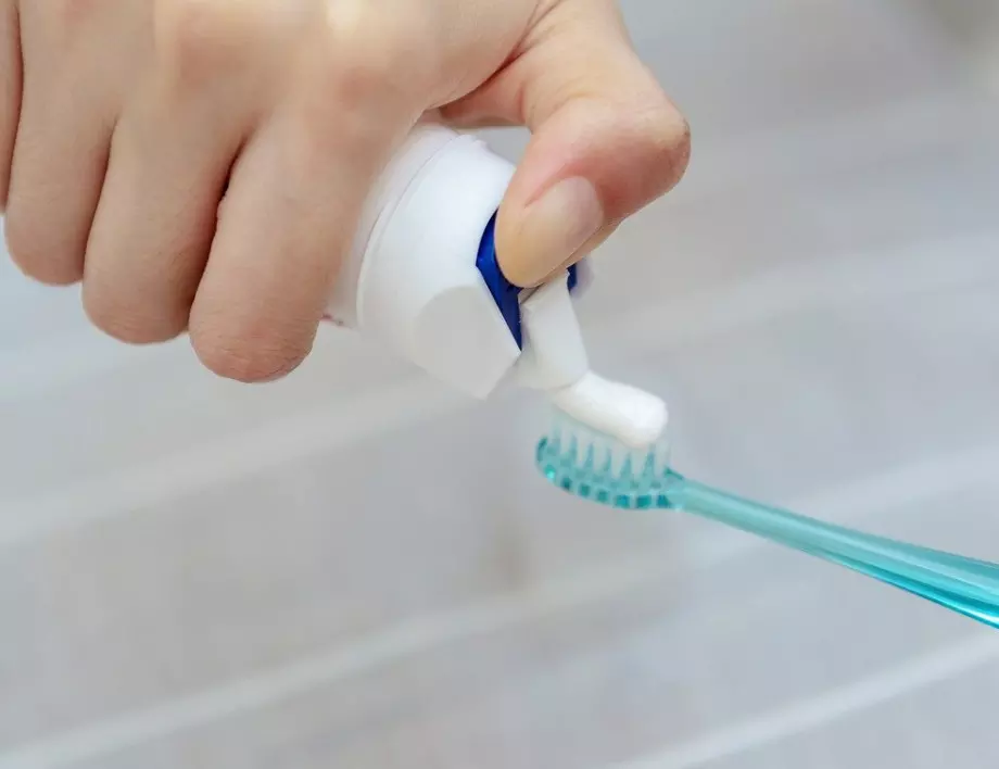 8 хитри идеи за използване на пастата за зъби в домакинството