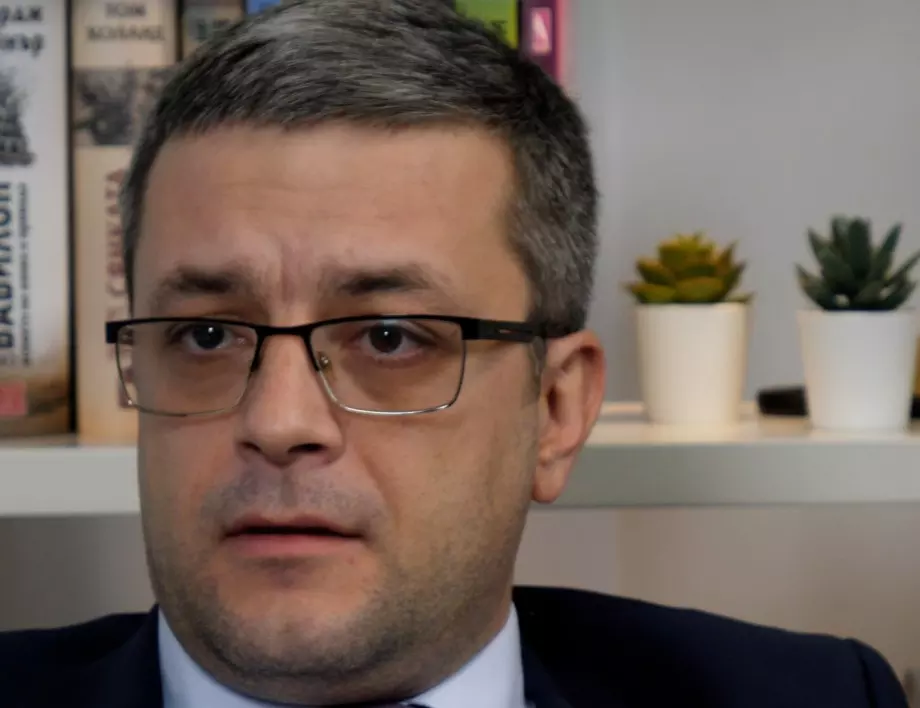 Тома Биков: Парламентът е делегитимиран и Борисов няма да дойде в него 