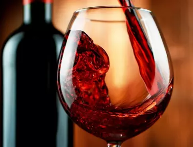Магическа рецепта от чесън и червено вино за добро здраве