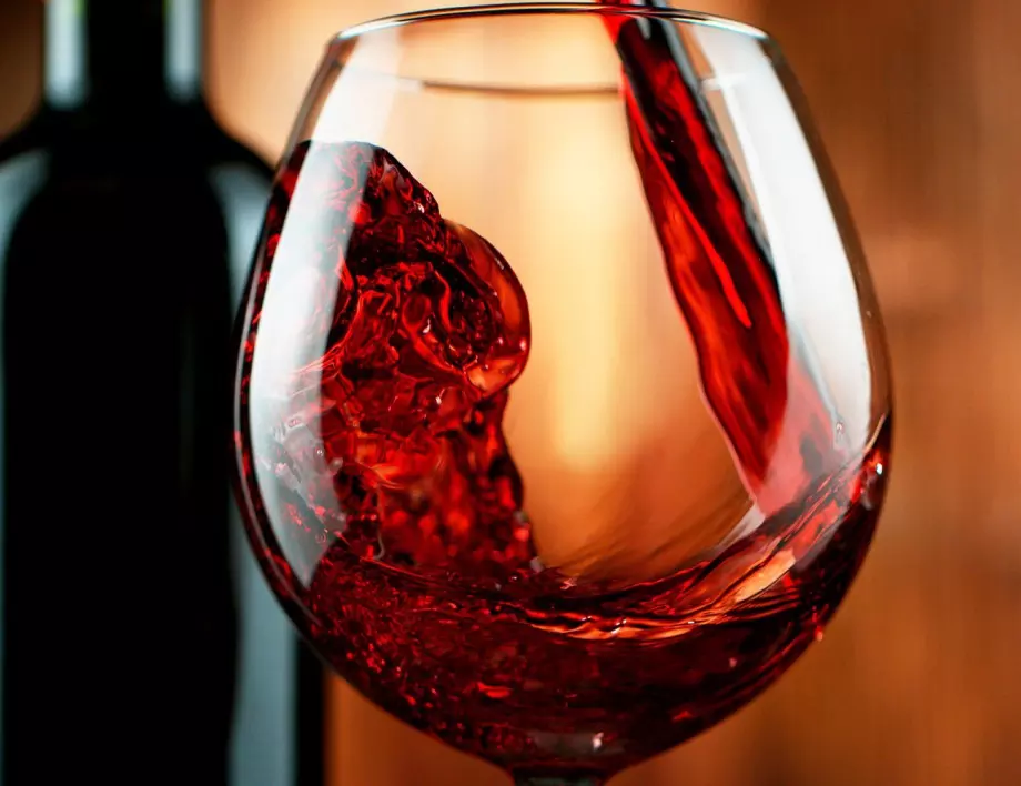 Всички ползи за здравето на червеното вино