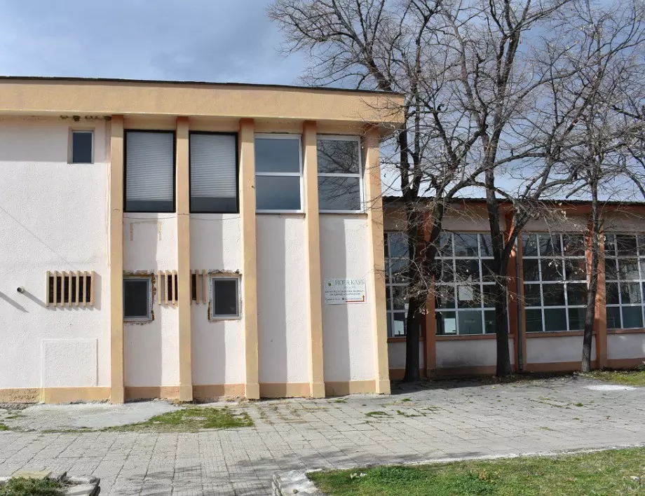 Предстои цялостен ремонт на залата за вдигане на тежести в Асеновград