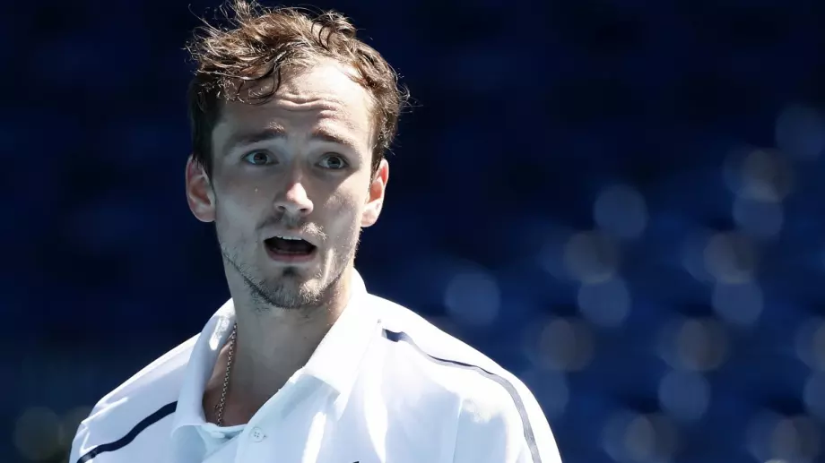 Данийл Медведев прегази Андрей Рубльов в "горещ" мач на Australian Open