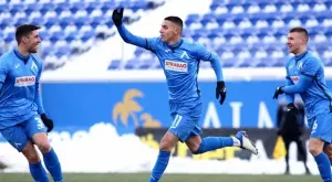 {{ otherArticle[0].article.title }}