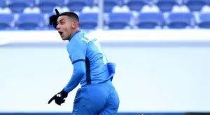 {{ otherArticle[0].article.title }}