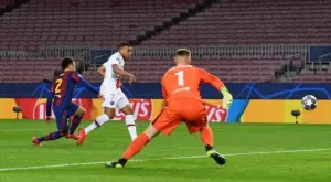 {{ otherArticle[0].article.title }}