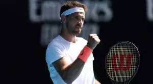 {{ otherArticle[0].article.title }}